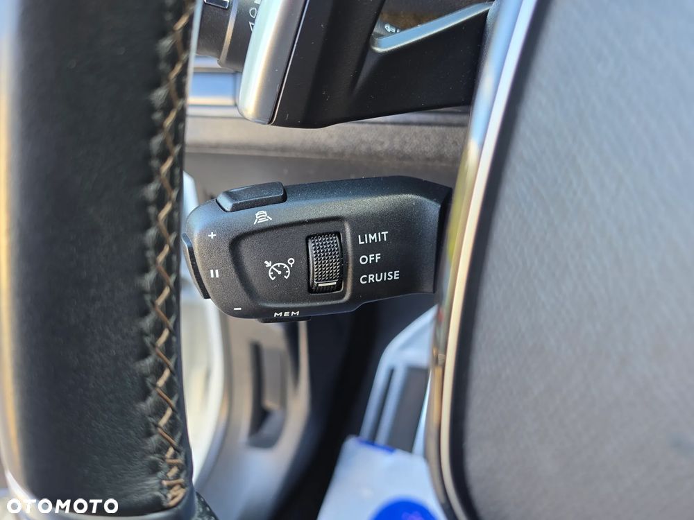 Peugeot 3008 2.0 BlueHDi GT S&S EAT8 - 23