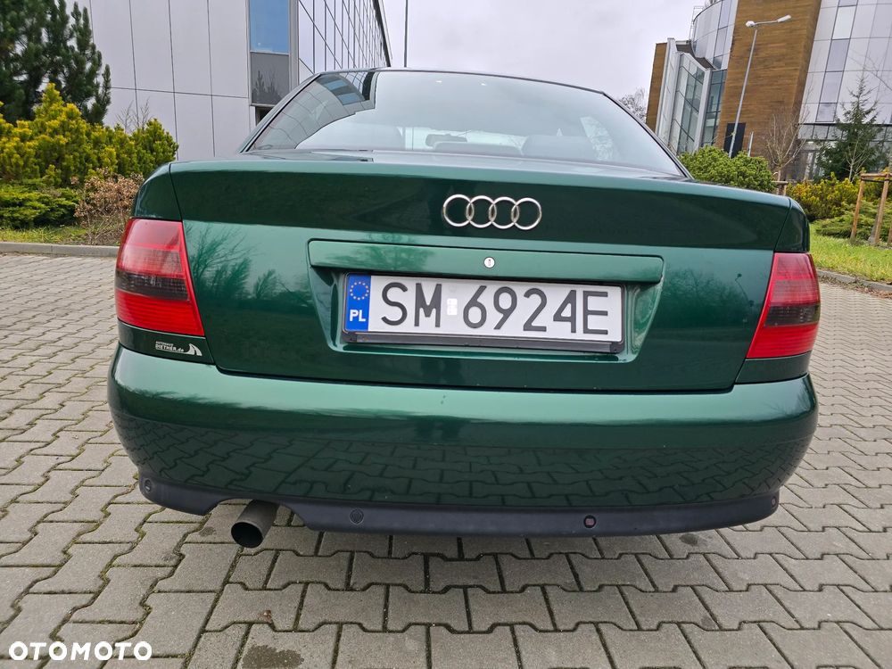 Audi A4 Limousine - 14