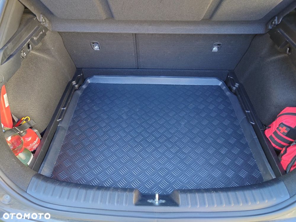 Kia XCeed 1.5 T-GDI M - 12