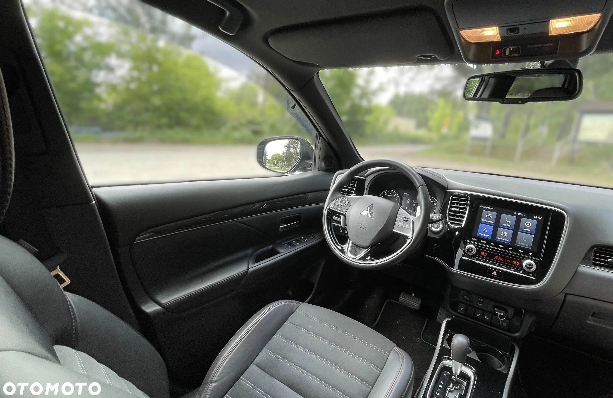 Mitsubishi Outlander 2.0 Intense + 4WD CVT - 8
