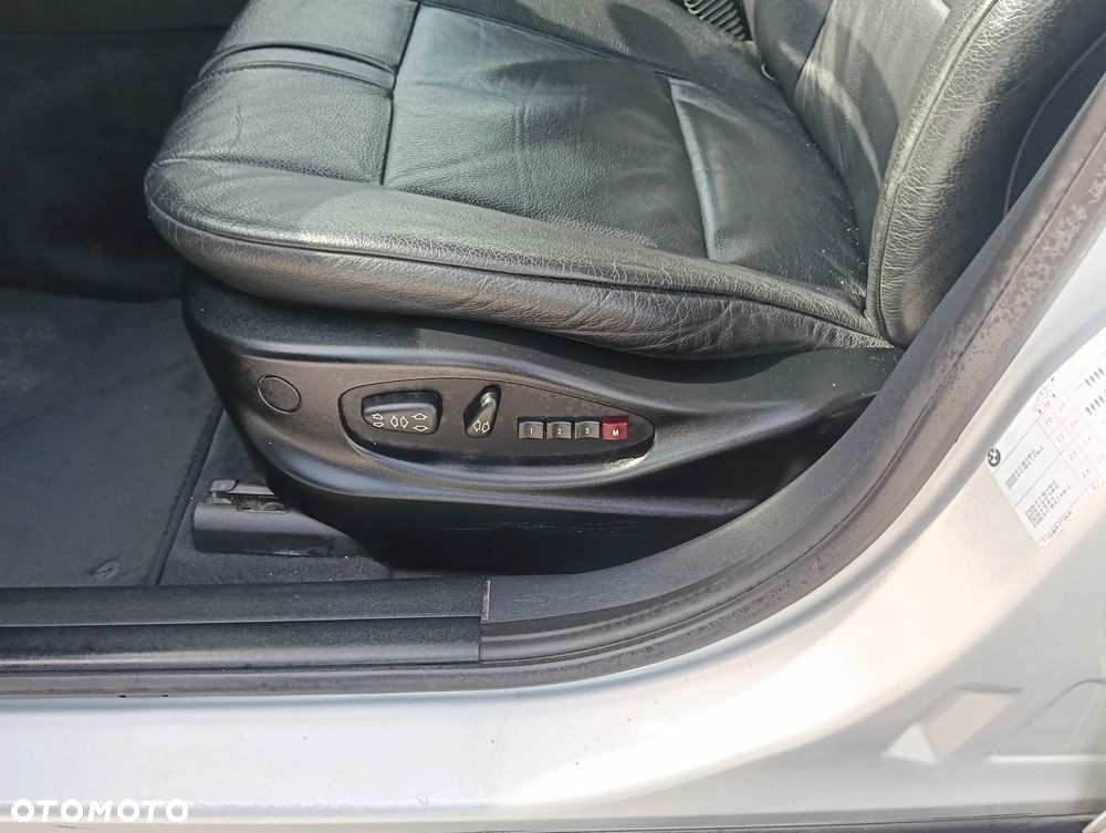 BMW X3 3.0i - 17