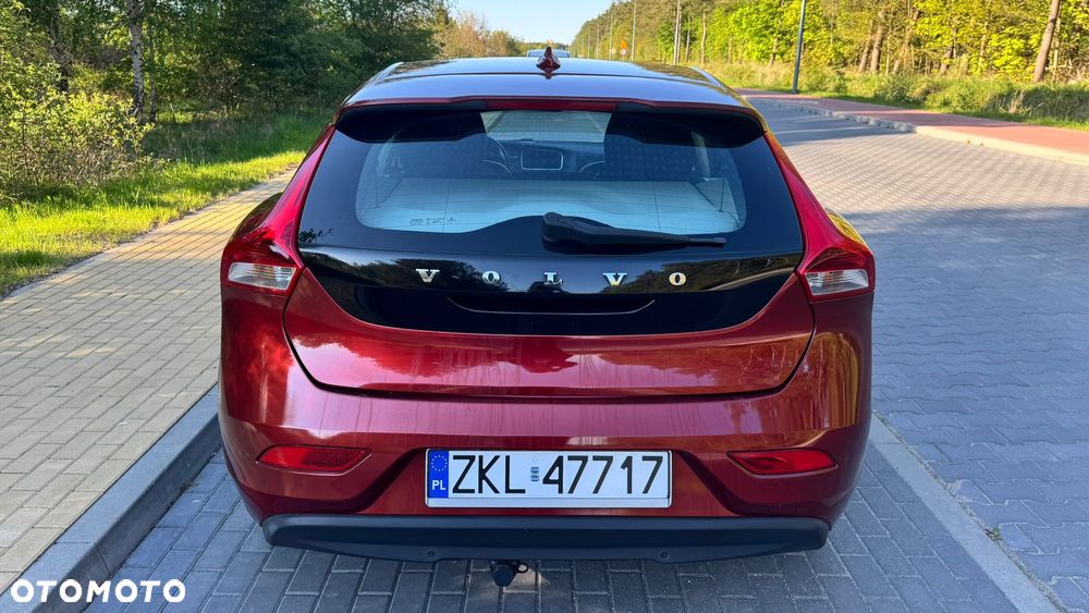 Volvo V40 D2 Momentum - 11