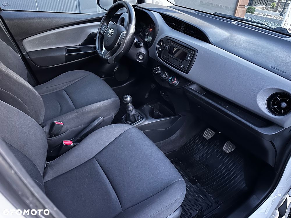 Toyota Yaris - 13