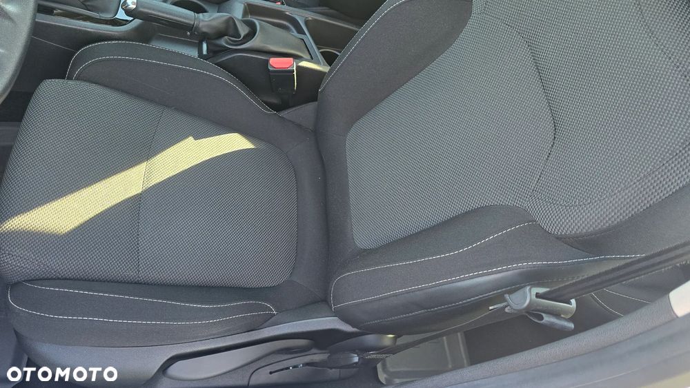 Renault Megane 1.3 TCe FAP Life - 6