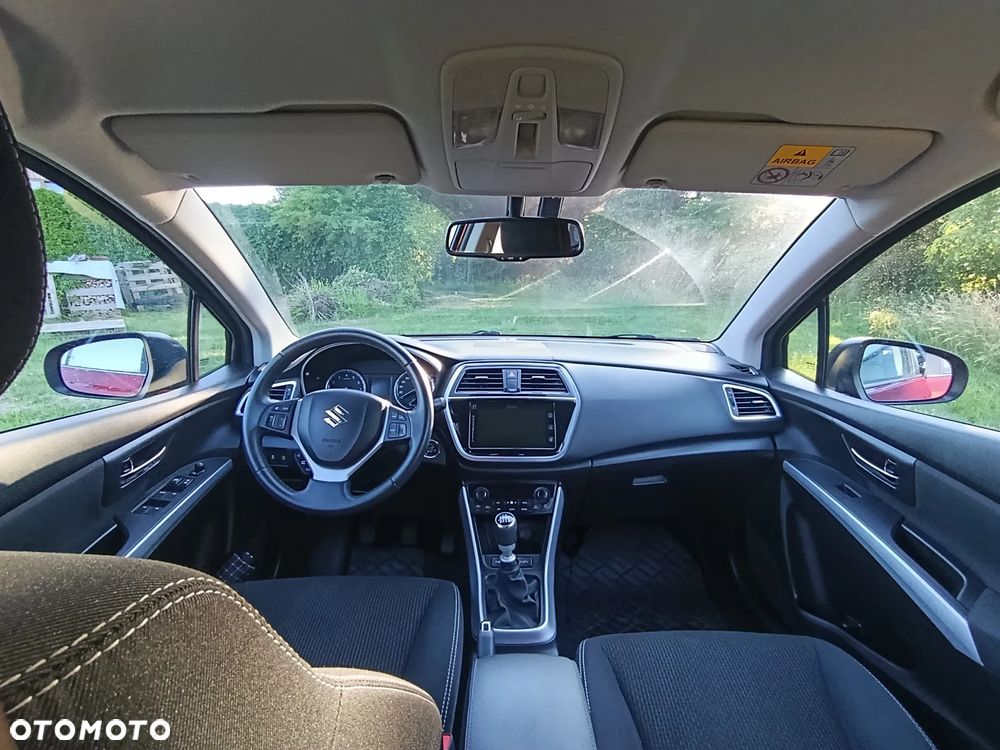 Suzuki SX4 S-Cross 1.4 T Premium - 5
