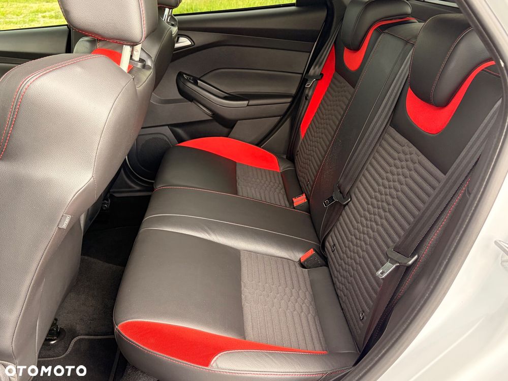 Ford Focus - 29