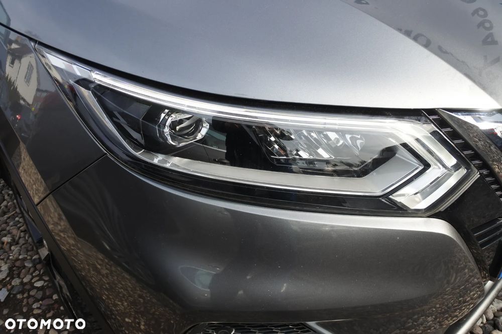 Nissan Qashqai 1.2 DIG-T TEKNA+ - 30