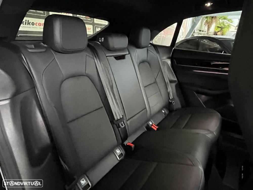 Porsche Macan Electric 4 - 57