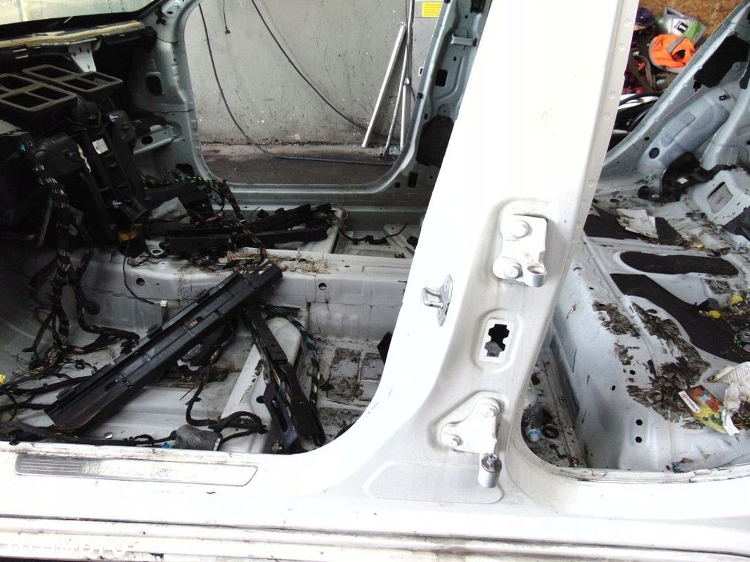 PRÓG LEWY SŁUPEK ŚRODKOWY MERCEDES A KLASA W176 KOLOR 650 - 5