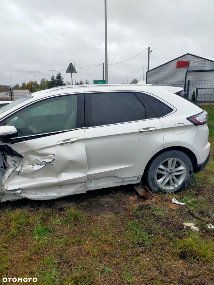 Ford Edge - 3