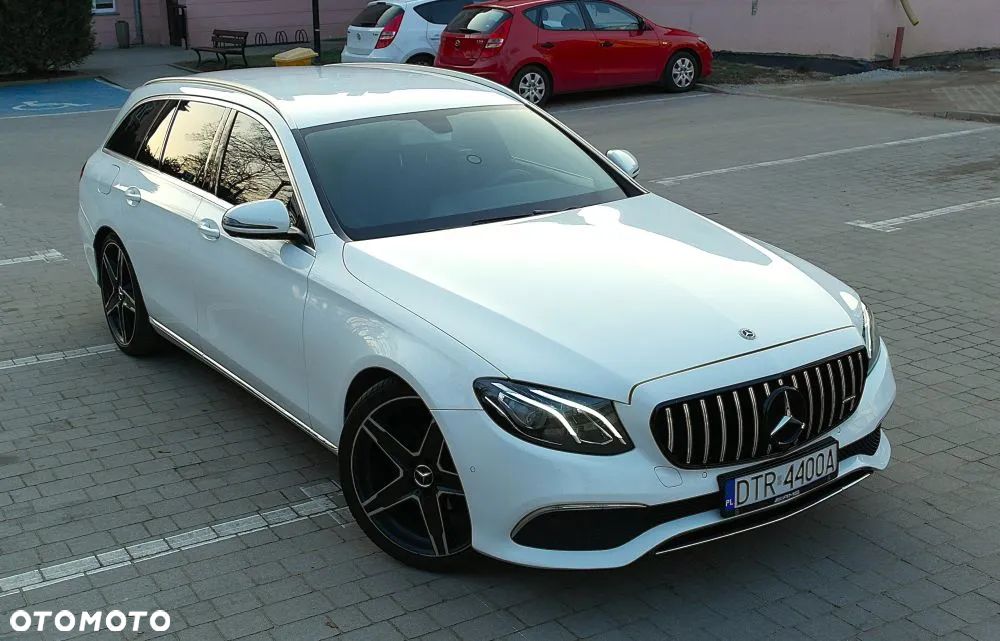 Mercedes-Benz Klasa E 220 d 9G-TRONIC - 29