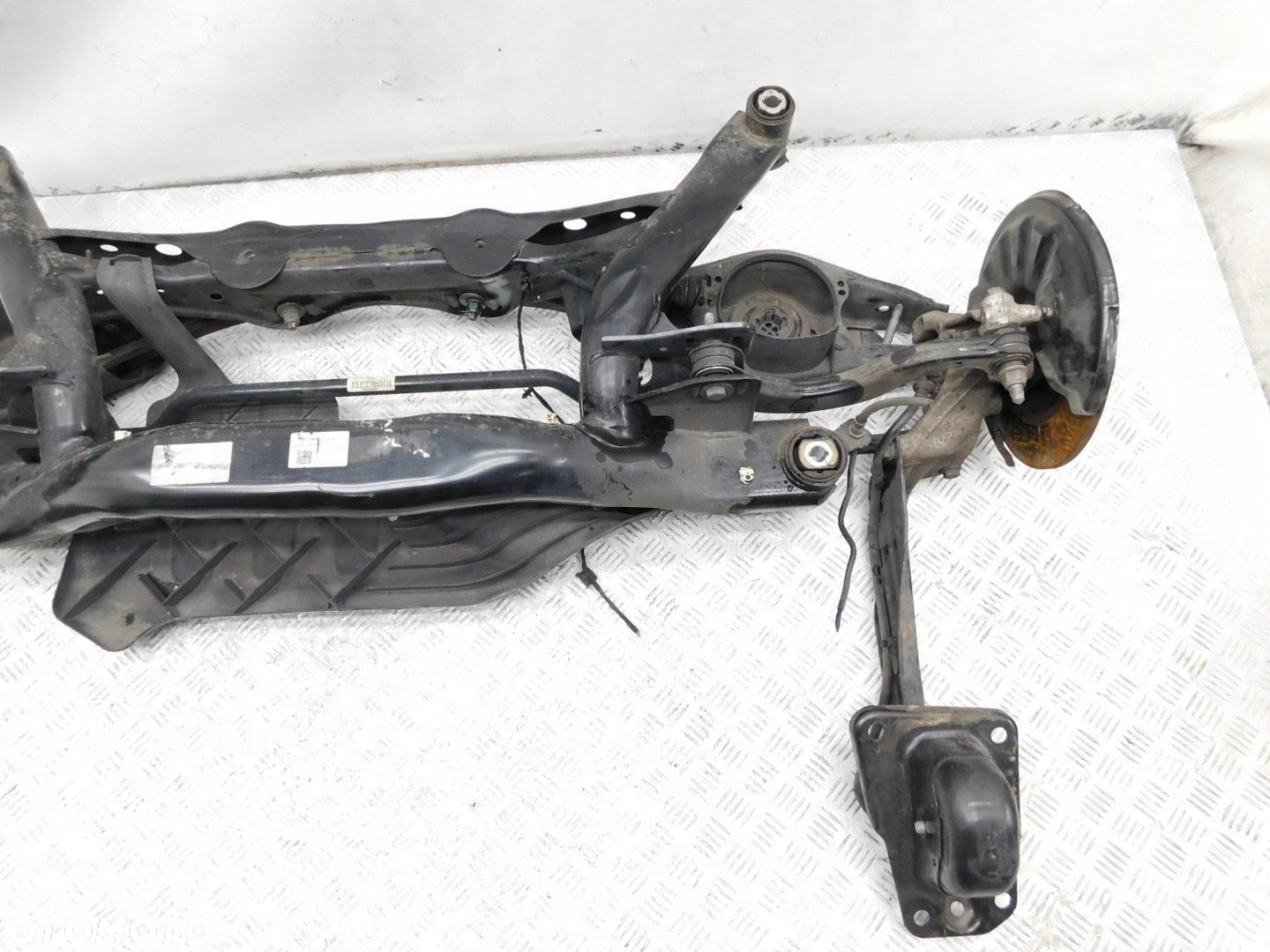 OŚ BELKA SANKI WÓZEK TYŁ 5QF505235F - SKODA KODIAQ I 16- 4x2 2WD - 5