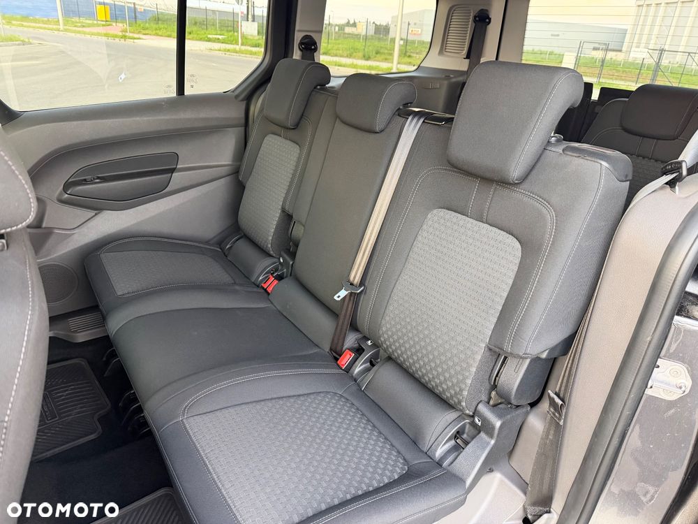 Ford Tourneo Connect Grand - 14