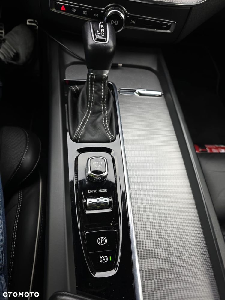 Volvo XC 60 D4 Geartronic RDesign - 9