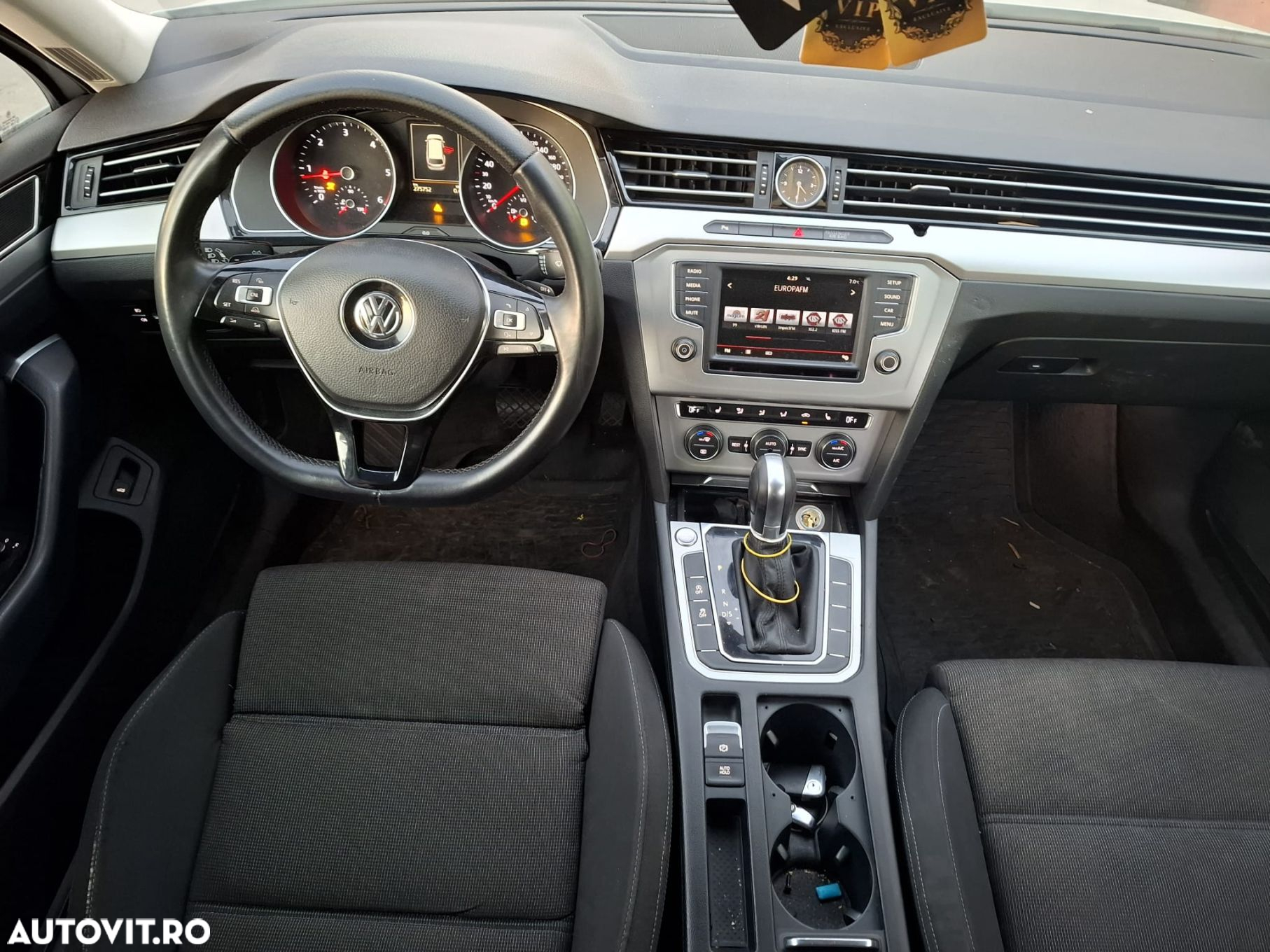 Carcasa termostat 04L121071E  2.0 tdi DFCA Volkswagen VW Passat B8 [2 - 8