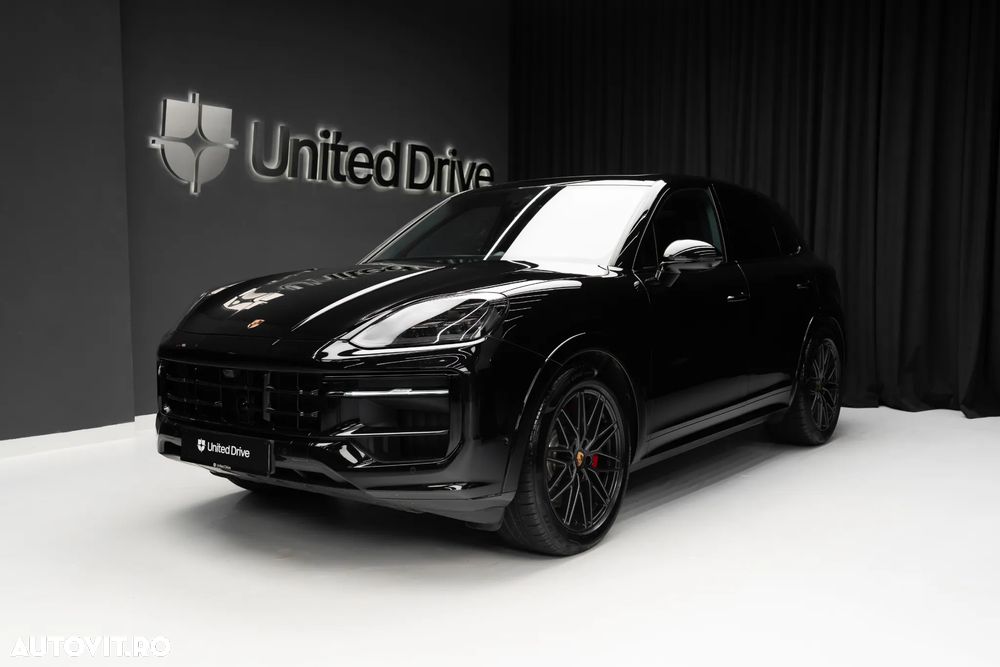 Porsche Cayenne GTS - 1