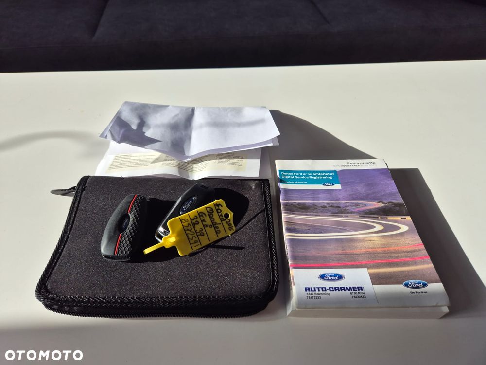 Ford Mondeo 2.0 EcoBoost STart-Stopp Autom Titanium - 28