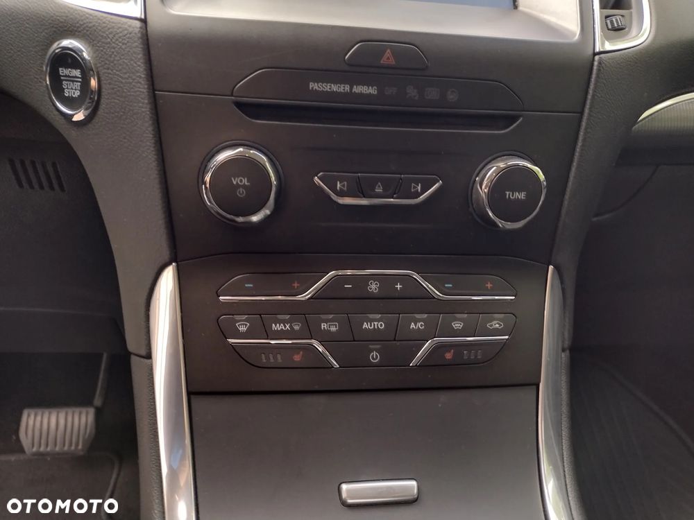 Ford S-Max 2.0 EcoBlue Titanium - 22