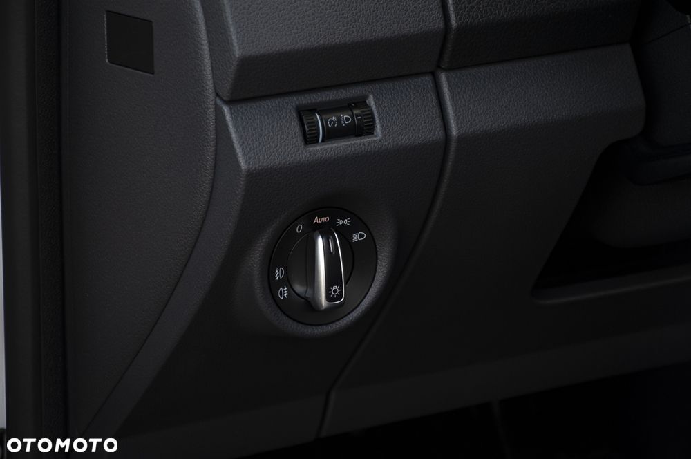 Volkswagen Amarok 2.0 BiTDI BMT Autm Dark Label - 25