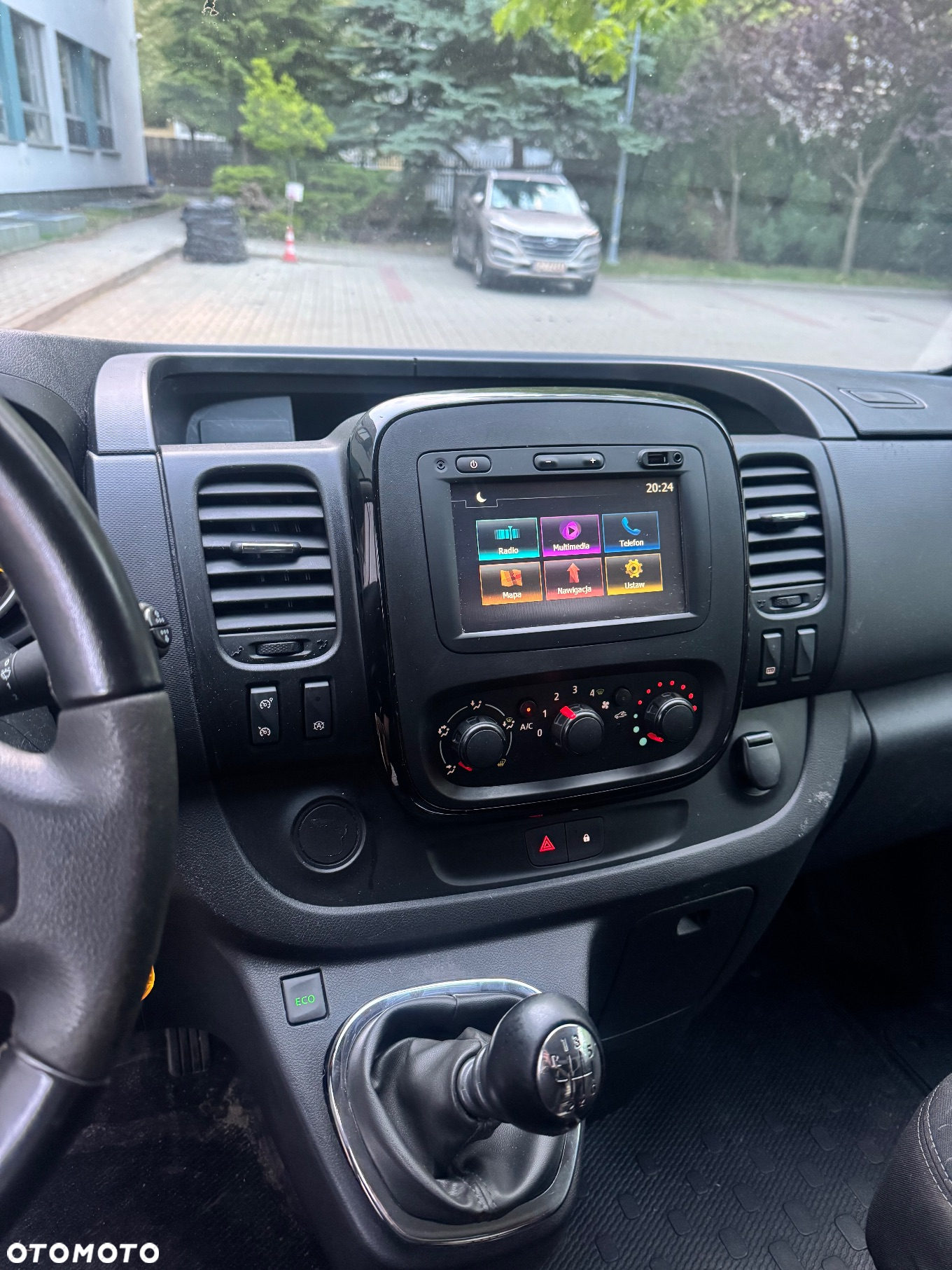 Opel Vivaro - 8