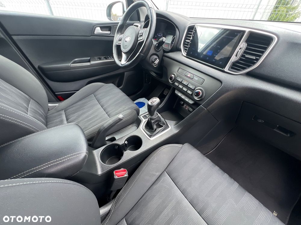 Kia Sportage 1.6 GDI 2WD DREAM-TEAM EDITION - 24