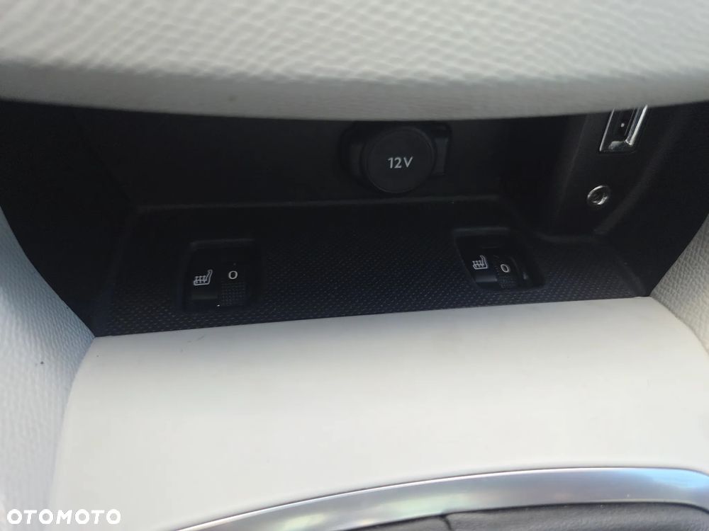 Peugeot 308 1.2 PureTech Allure S&S - 24