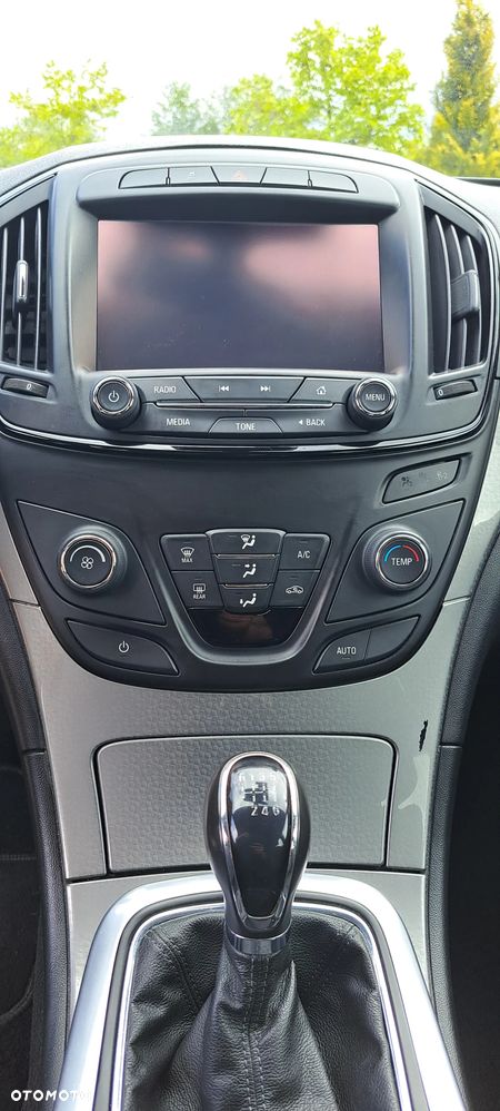 Opel Insignia 2.0 CDTI - 22