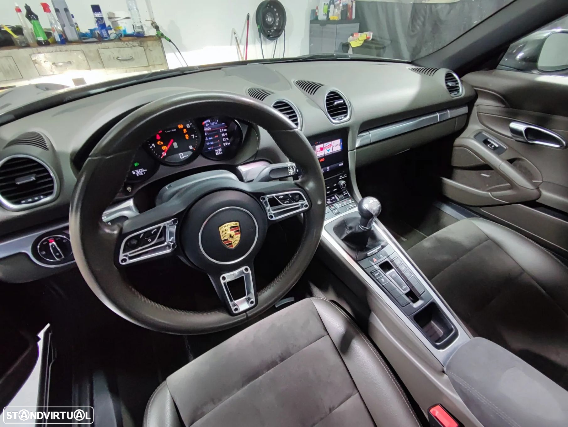 Porsche 718 Boxster 2.0 T - 21