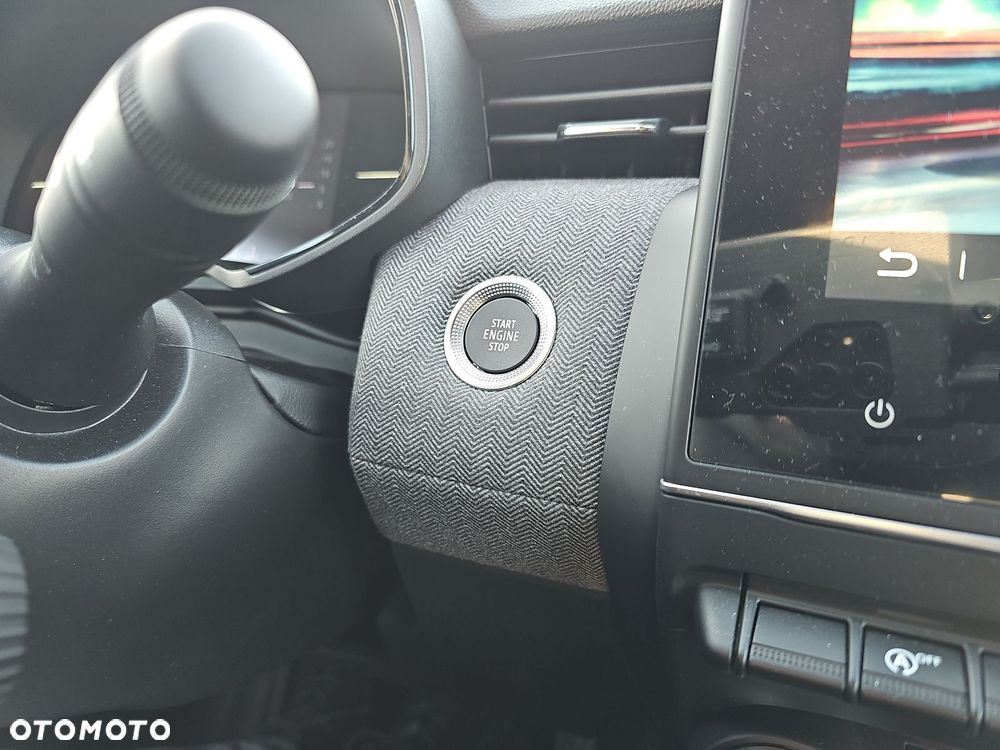 Renault Clio 1.0 TCe Techno - 27