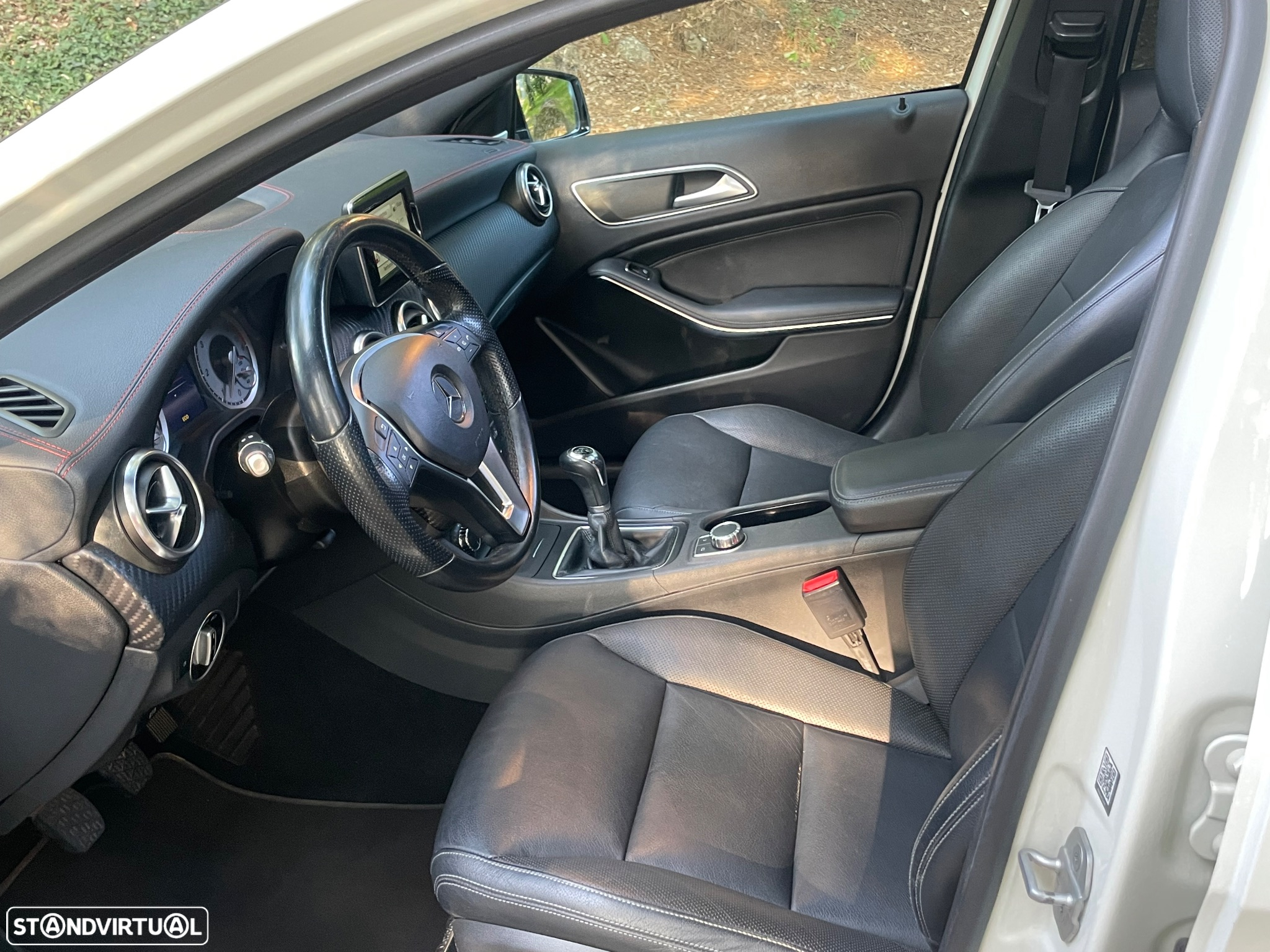 Mercedes-Benz A 180 CDI BlueEFFICIENCY Edition - 12