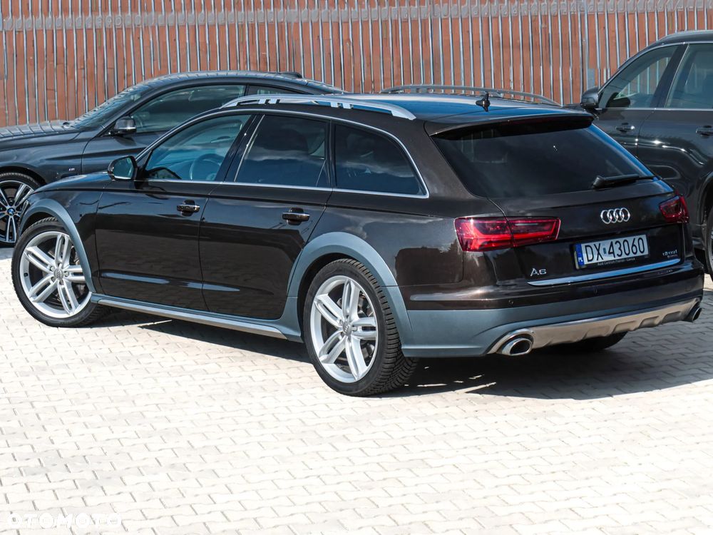 Audi A6 Allroad - 33