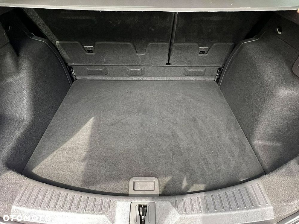 Ford Kuga - 22