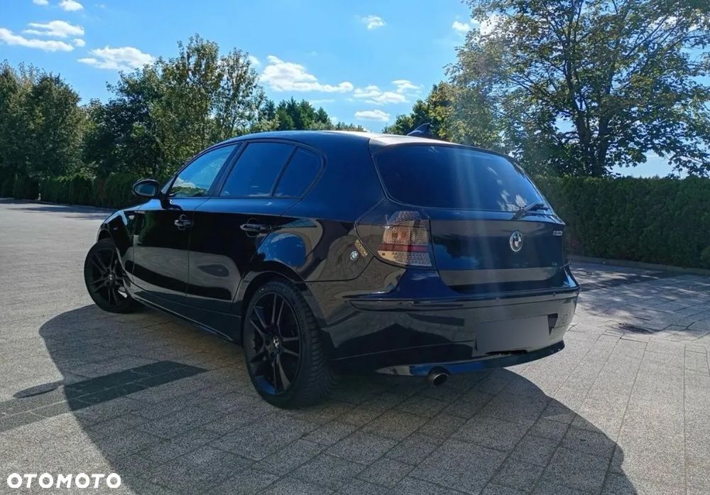 BMW Seria 1 120i - 4