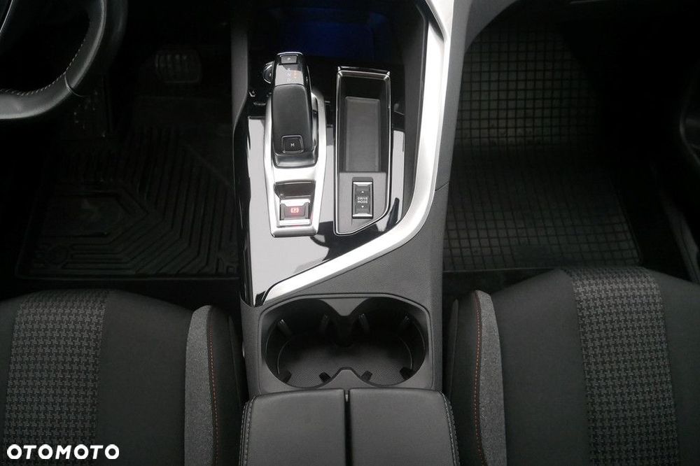 Peugeot 3008 - 11