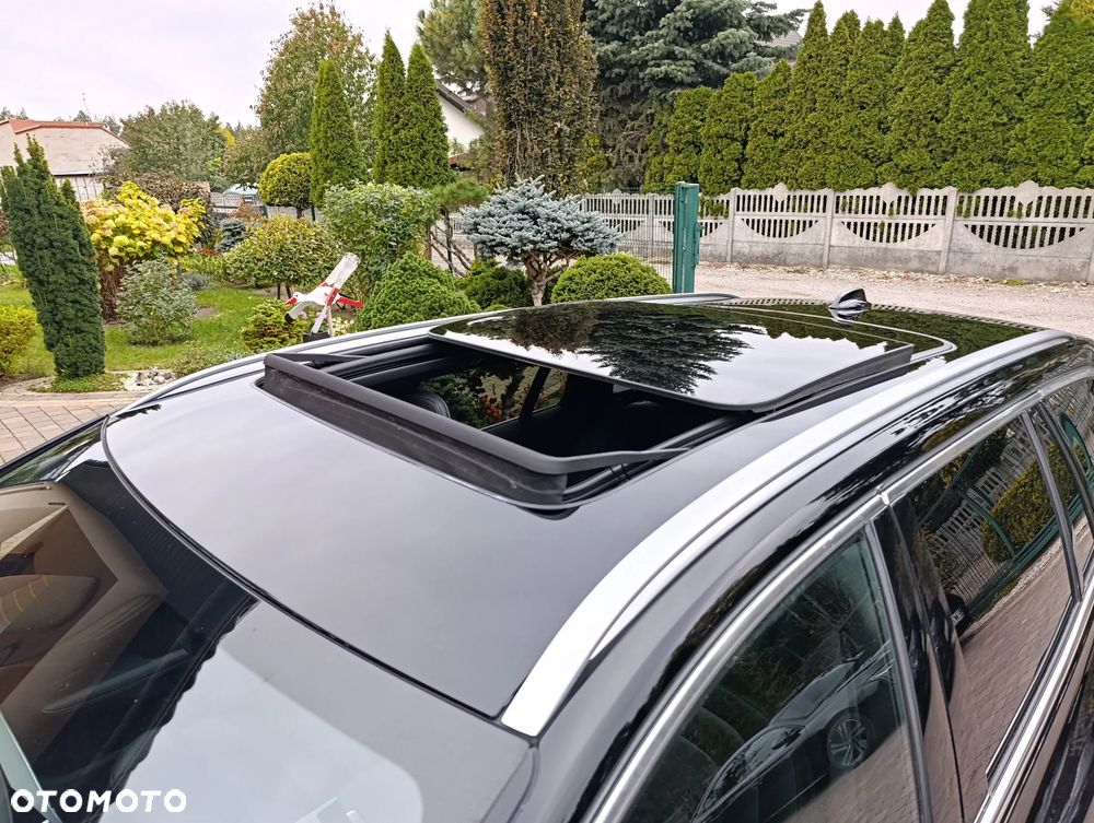 Volvo V60 T8 AWD Twin Engine Geartronic Inscription - 21