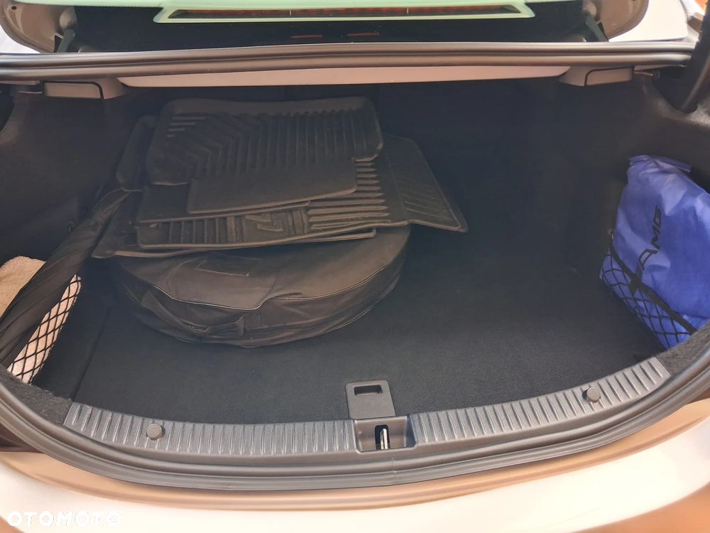 Mercedes-Benz Klasa C 180 7G-TRONIC Exclusive - 11