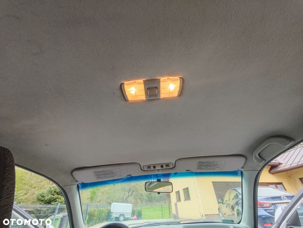 Mitsubishi Carisma 1.6 Classic - 26