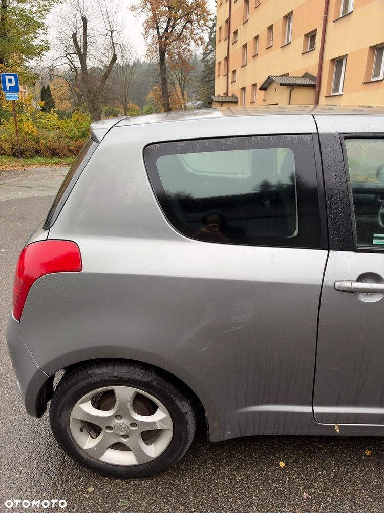 Suzuki Swift - 6
