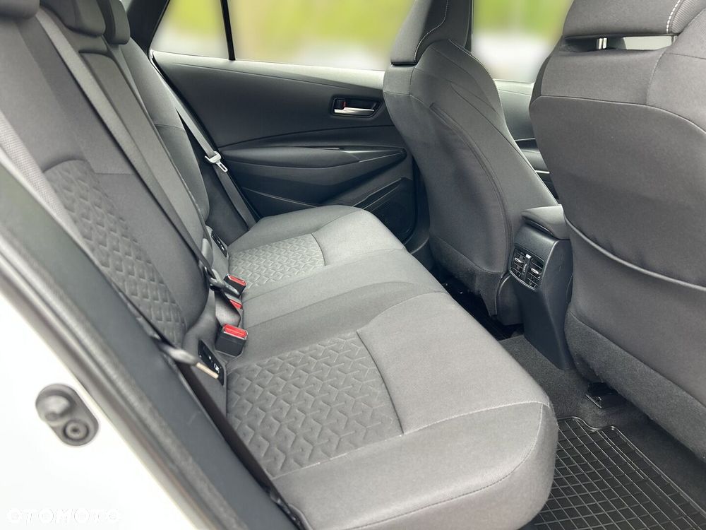 Toyota Corolla - 11