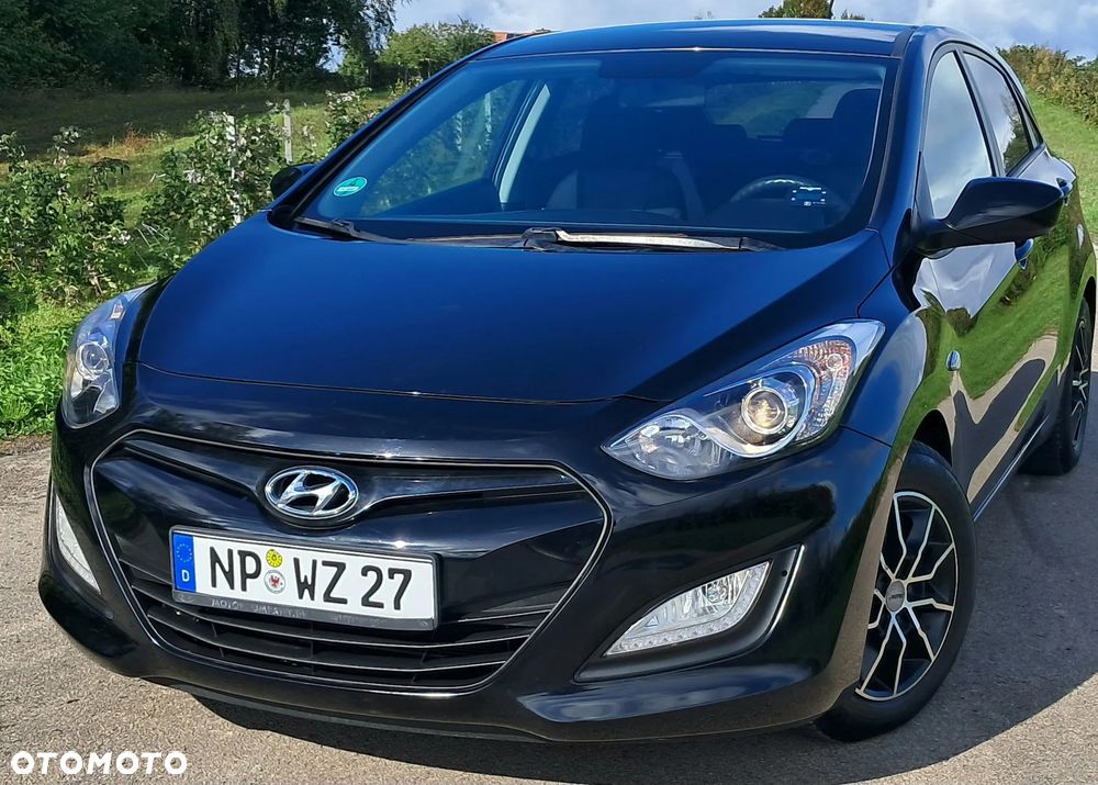 Hyundai i30 blue 1.6 GDI Style
