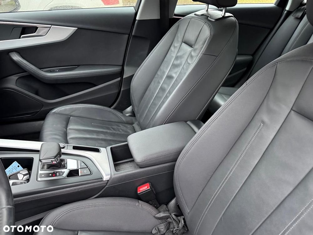 Audi A4 Avant 35 TFSI Sport S tronic - 21