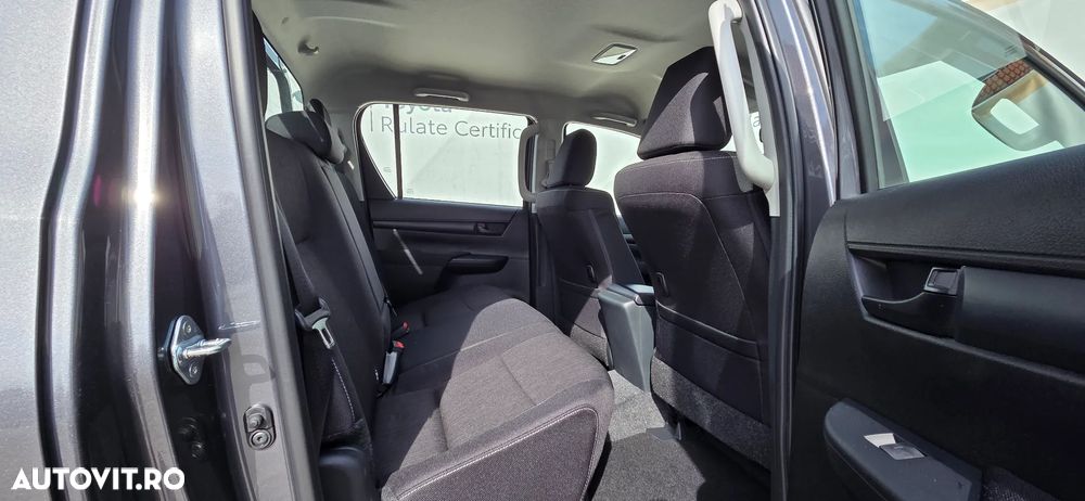 Toyota Hilux 2.4D 150CP 4x4 Double Cab AT Comfort - 15