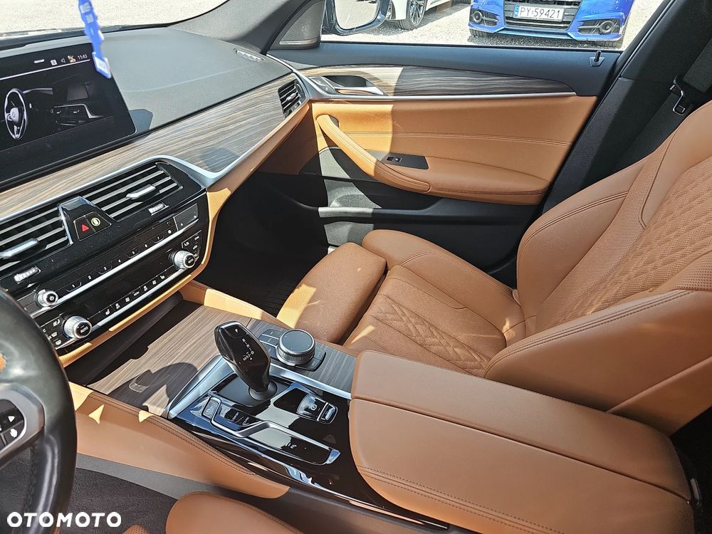BMW Seria 5 520d xDrive mHEV M Sport sport - 16