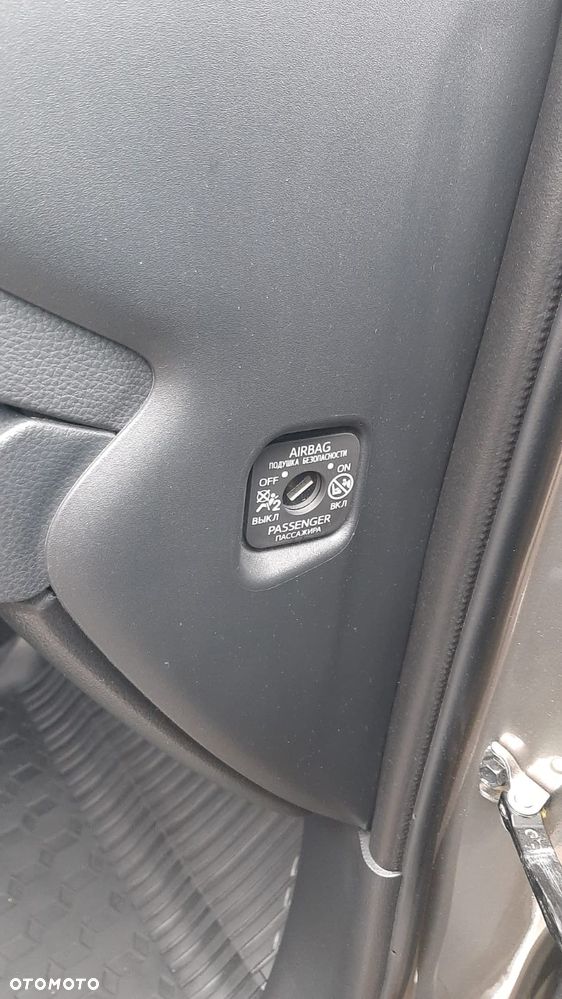 Toyota Yaris Hybrid 1.5 Comfort - 28