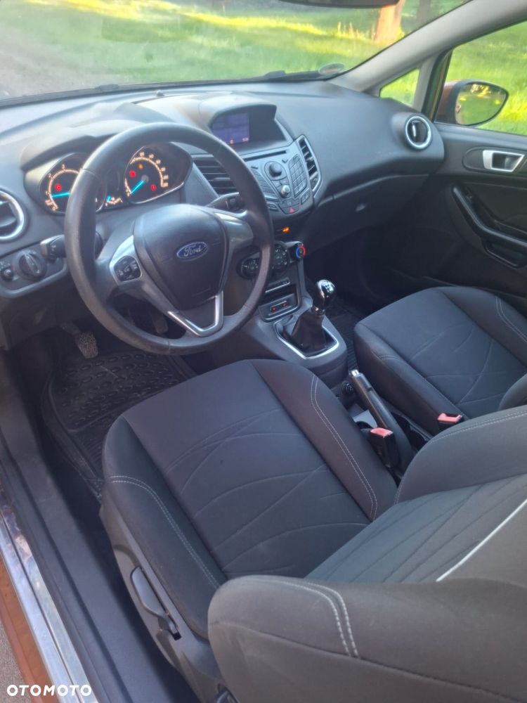 Ford Fiesta 1.5 TDCi St&St Ambiente - 10
