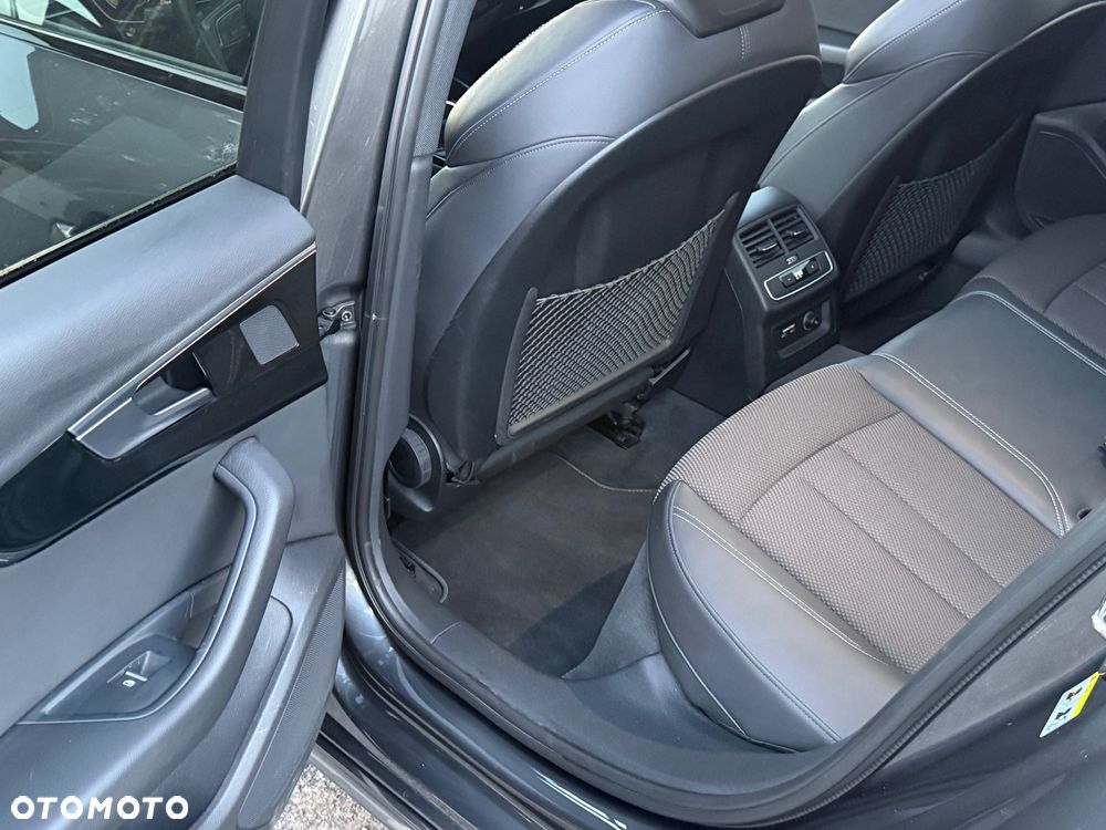 Audi A4 Avant 35 TFSI S tronic S line - 28