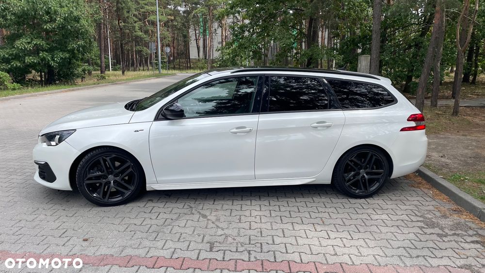 Peugeot 308 - 6