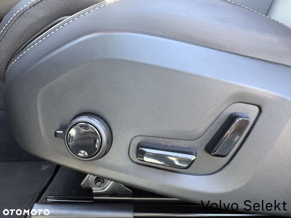 Volvo XC 60 - 13