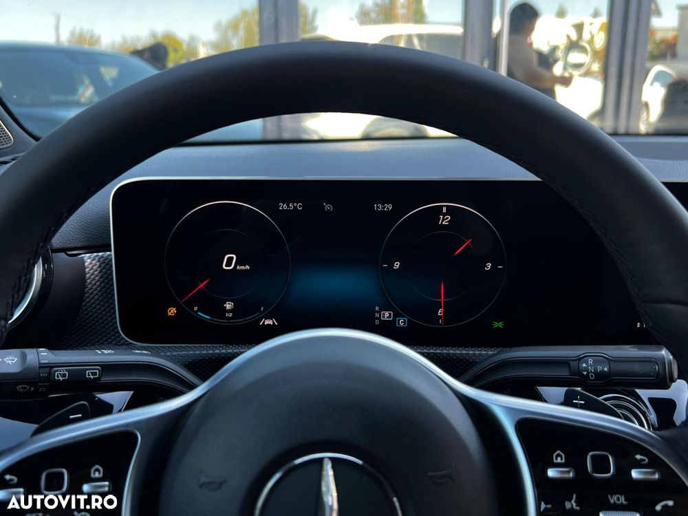 Mercedes-Benz A - 21