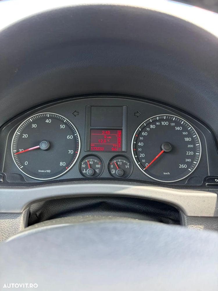 Volkswagen Golf - 13